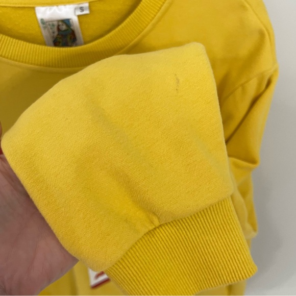 QUEEN OF SPARKLES queen of hot sauce sweatshirt.              21 - Picture 8 of 11